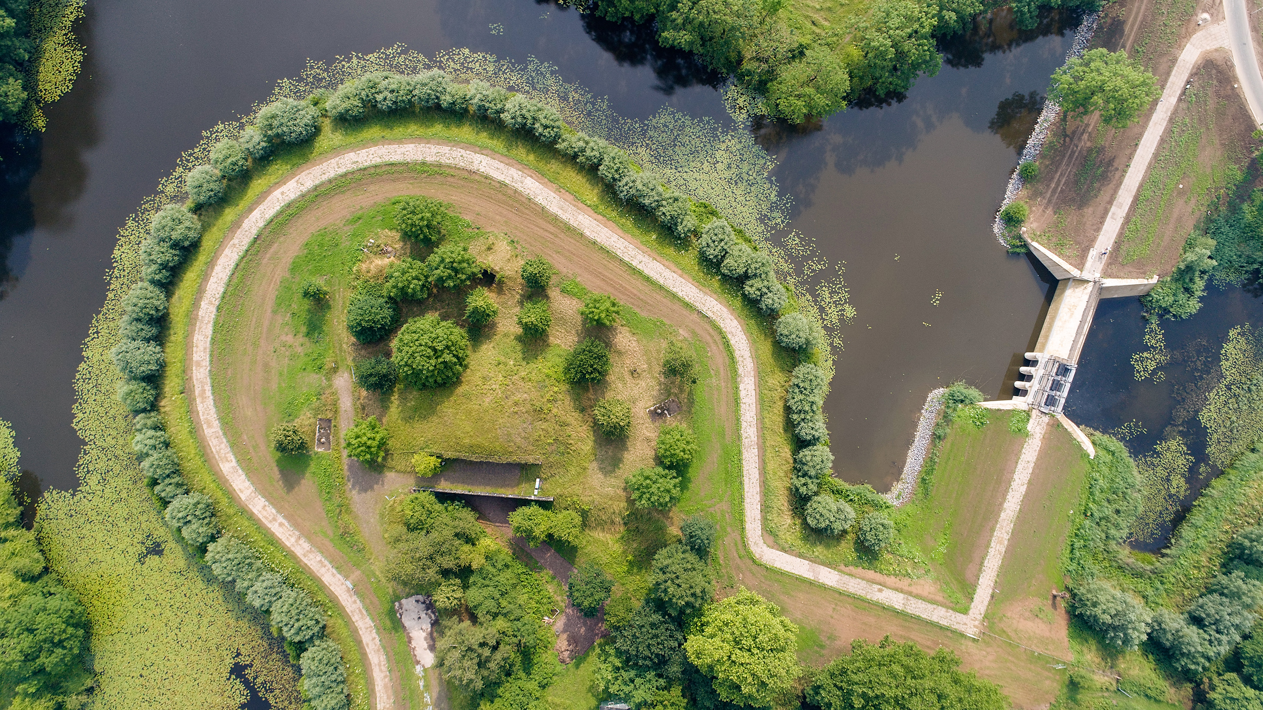 Fort Everdingen gerestaureerd luchtfoto